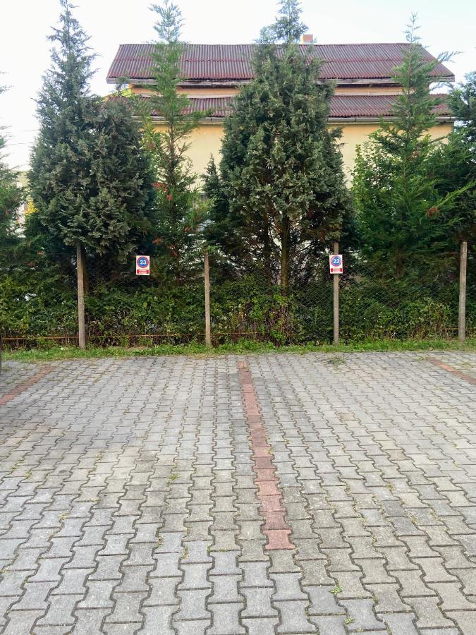 Quiet 3-Room Apt - 2 Parking Spaces - 5 Min Bus Floreşti Extérieur photo